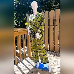 Tahari 100% Linen Set - Women's size Medium